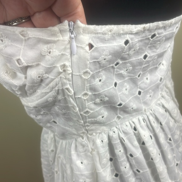 NWT ASOS ONE SHOULDER CUPPED EYELET MINI SUNDRESS IN WHITE Size 8 - Picture 10 of 16